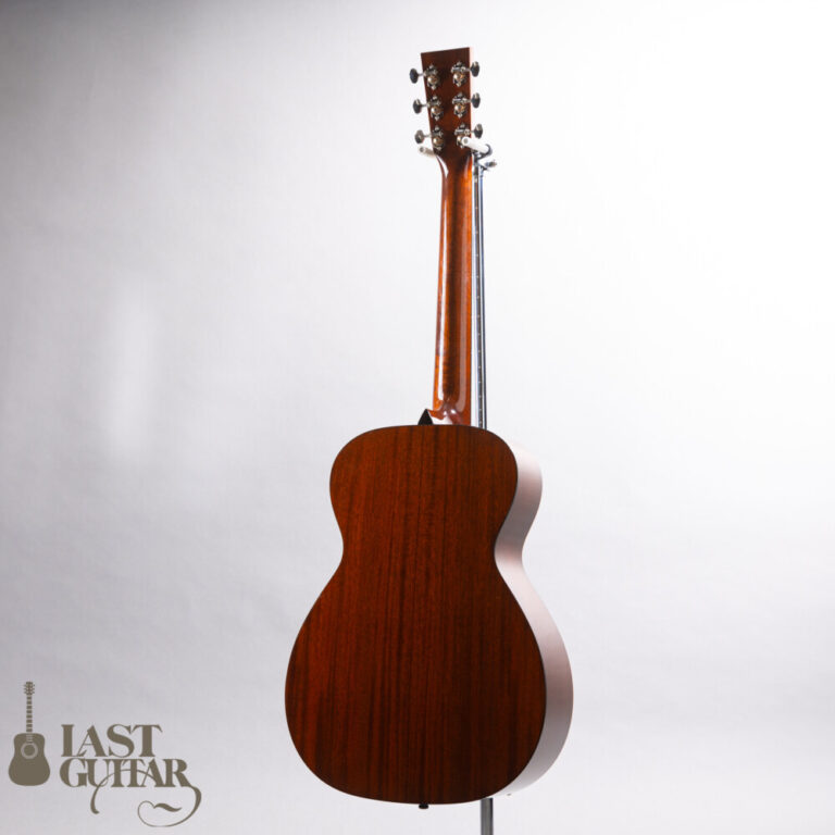 Collings 01 14-fret