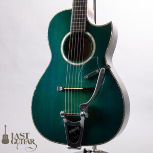 Iwaneko Guitars Type-Vibrato OC Emerald Green