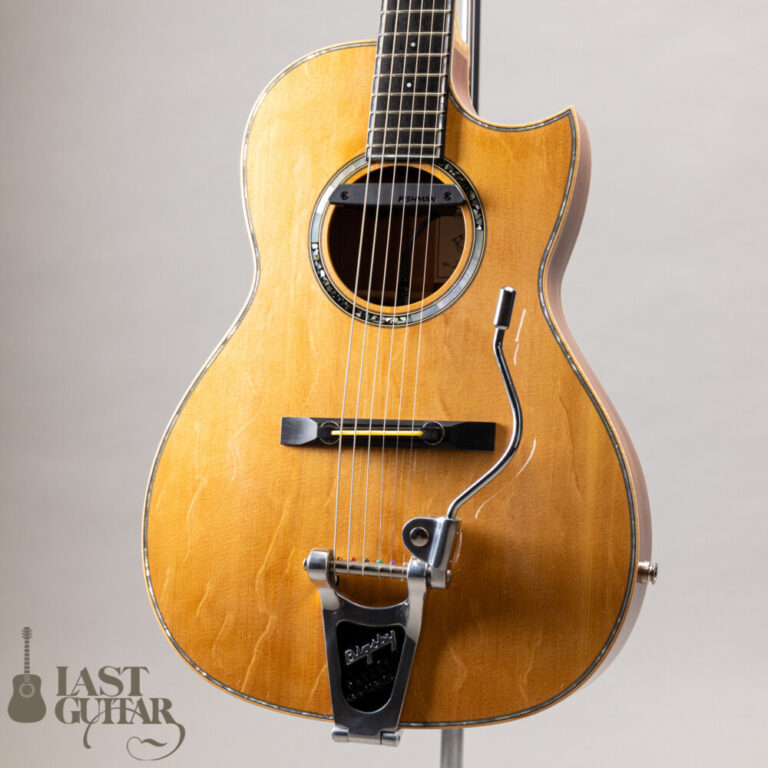Iwaneko Guitars Type-Vibrato NC Thin Bubinga