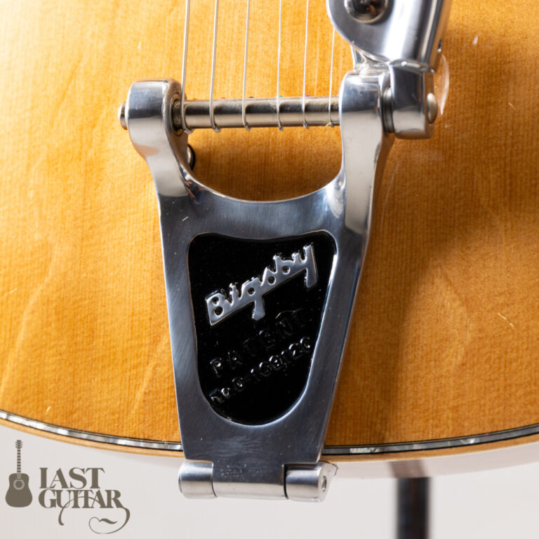 Iwaneko Guitars Type-Vibrato NC Thin Bubinga