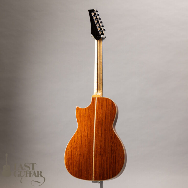 Iwaneko Guitars Type-Vibrato NC Thin Bubinga