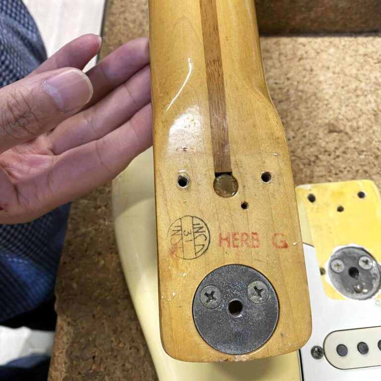 Fender Stratocaster Refinished White 1974