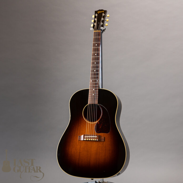 Gibson J-45 2004
