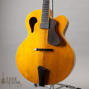 Tacoma AJF28C Archtop