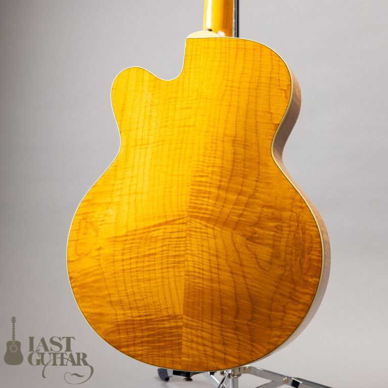 Tacoma AJF28C Archtop