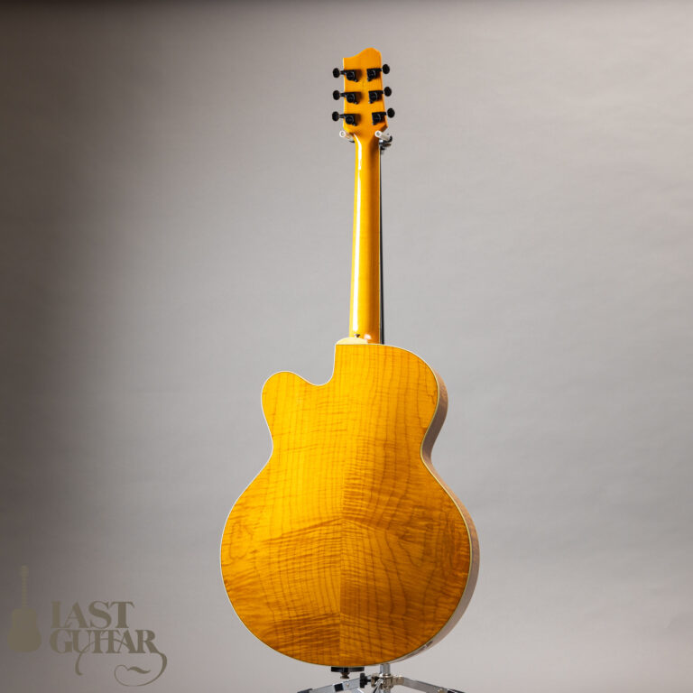 Tacoma AJF28C Archtop