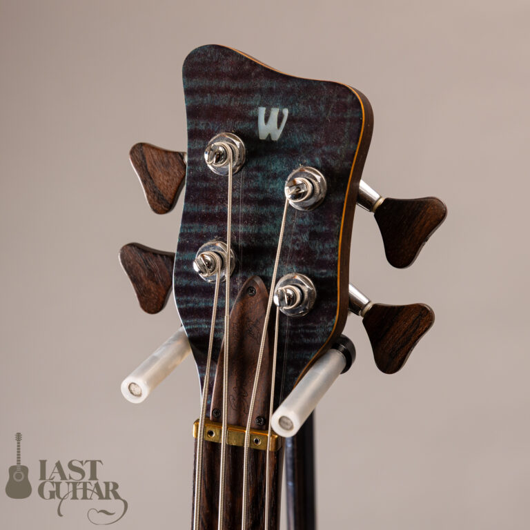 Warwick Custom Shop Streamer LX 4 Midnight Blue High Polish